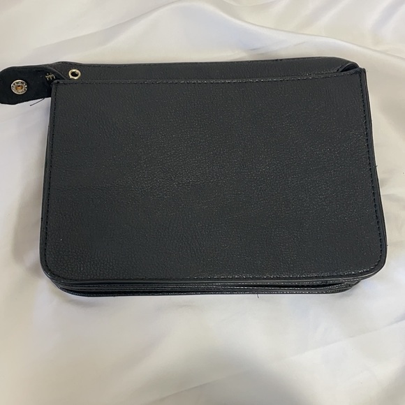 Forever 21 Black Purse Gold Shoulder Strap - Picture 3 of 9